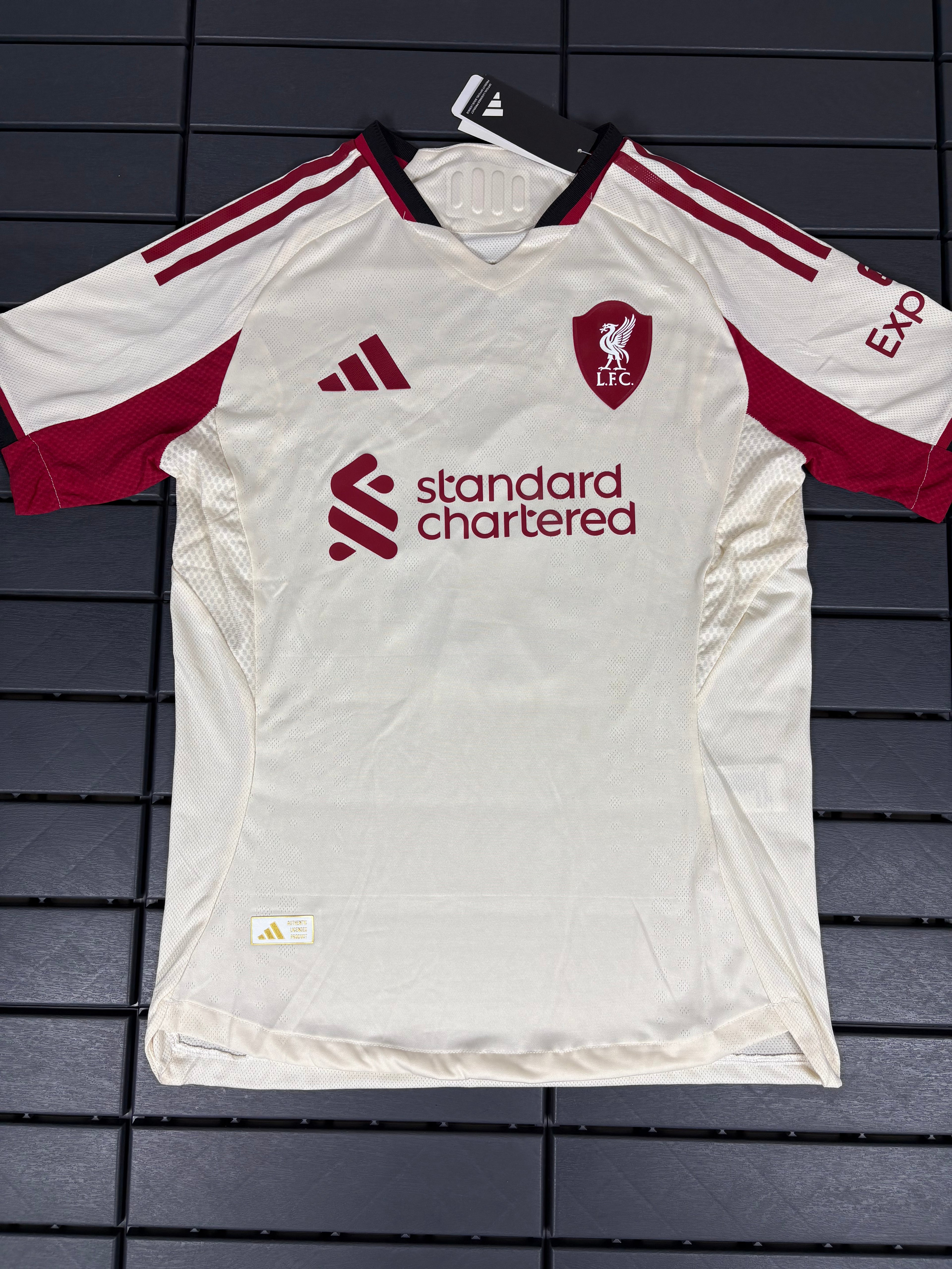 Liverpool FC - Kerkez Jersey