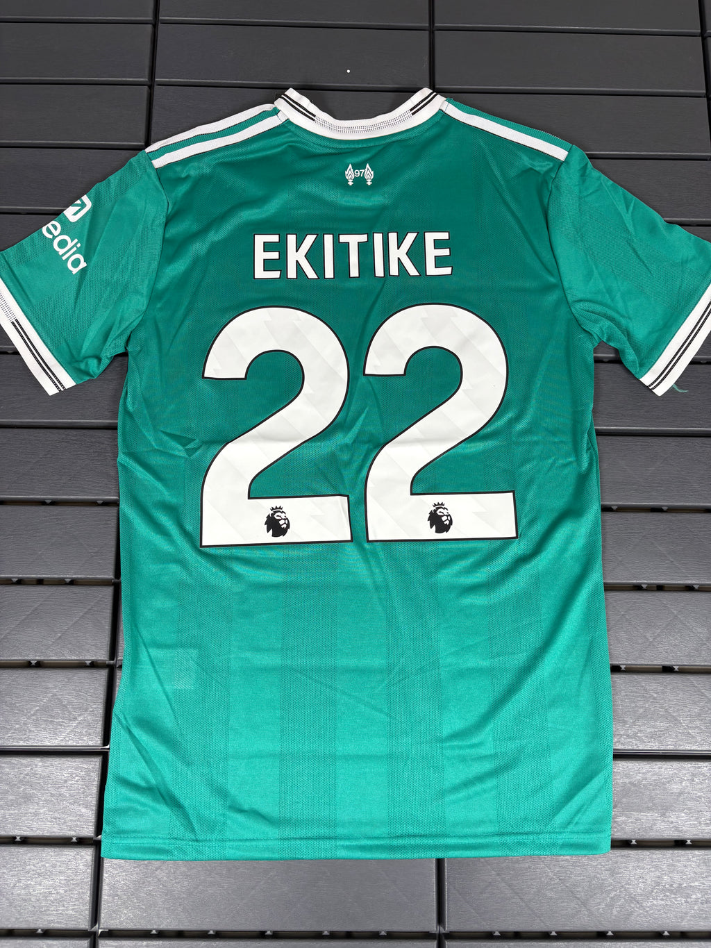 Liverpool FC - Ekitike Jersey