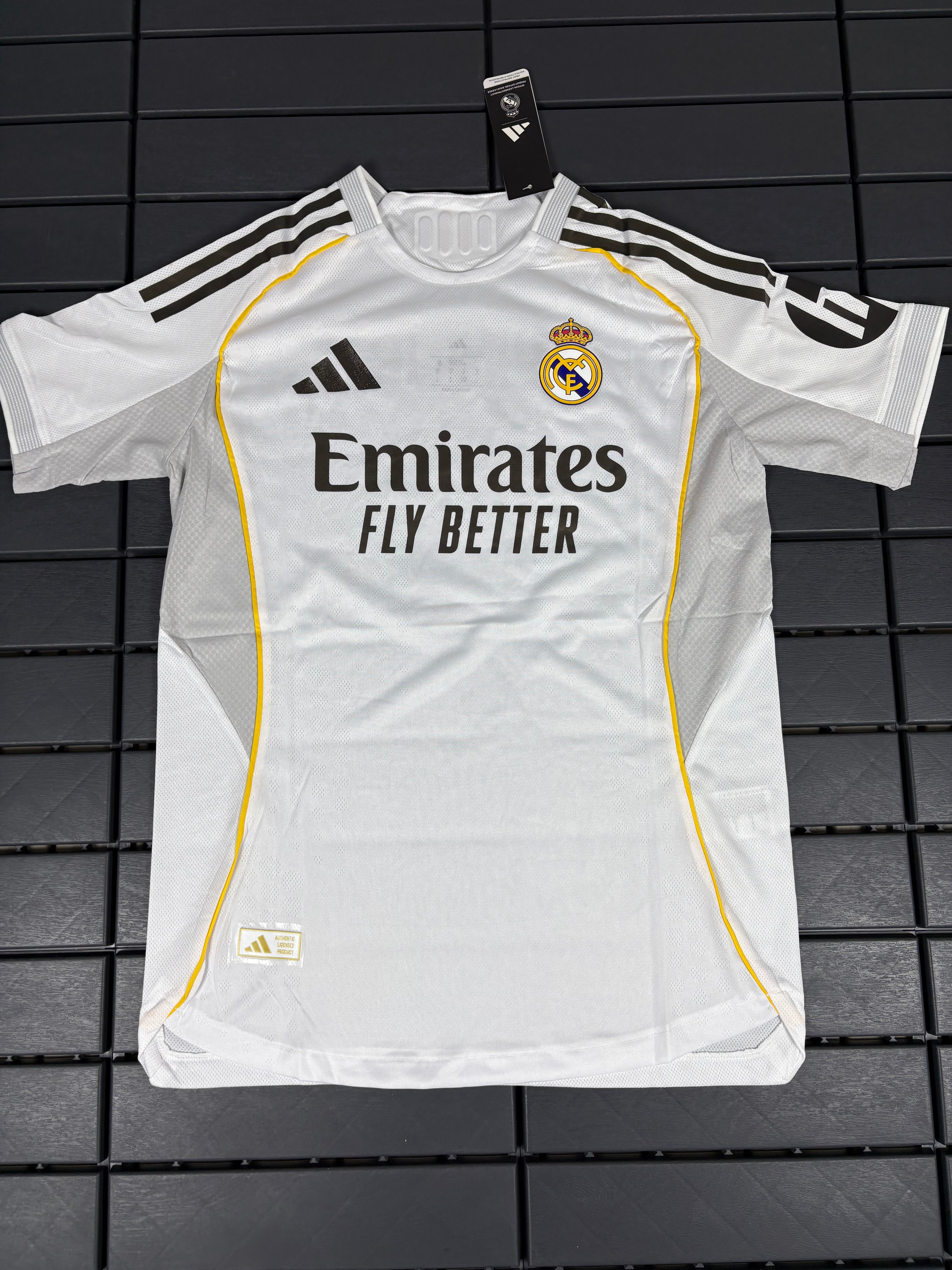 Real Madrid Home 25/26 - Vini JR. Jersey