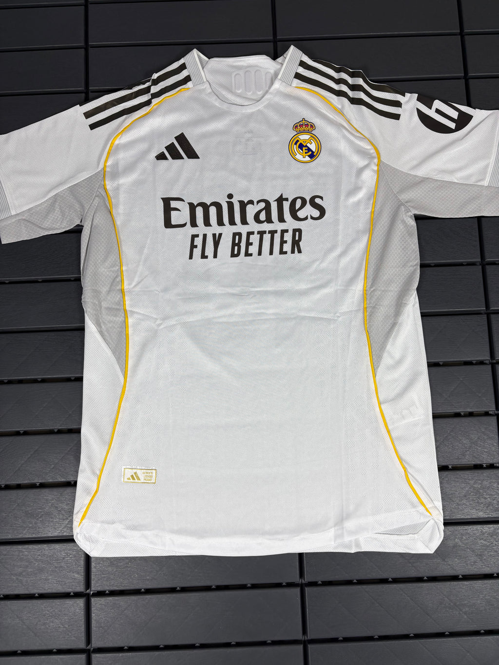 Real Madrid Home 25/26 - Mbappé Jersey