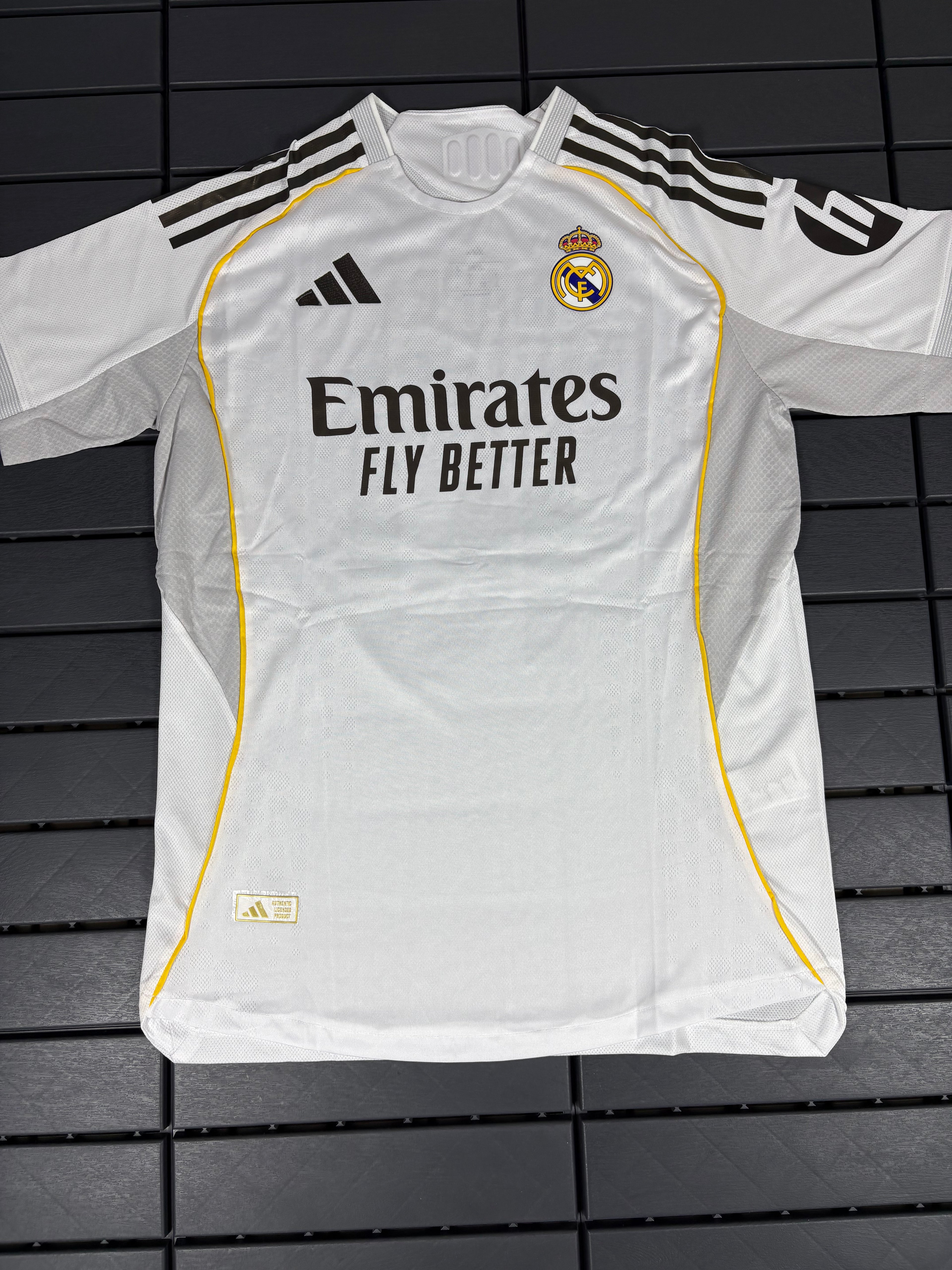 Real Madrid Home 25/26 - Mbappé Jersey