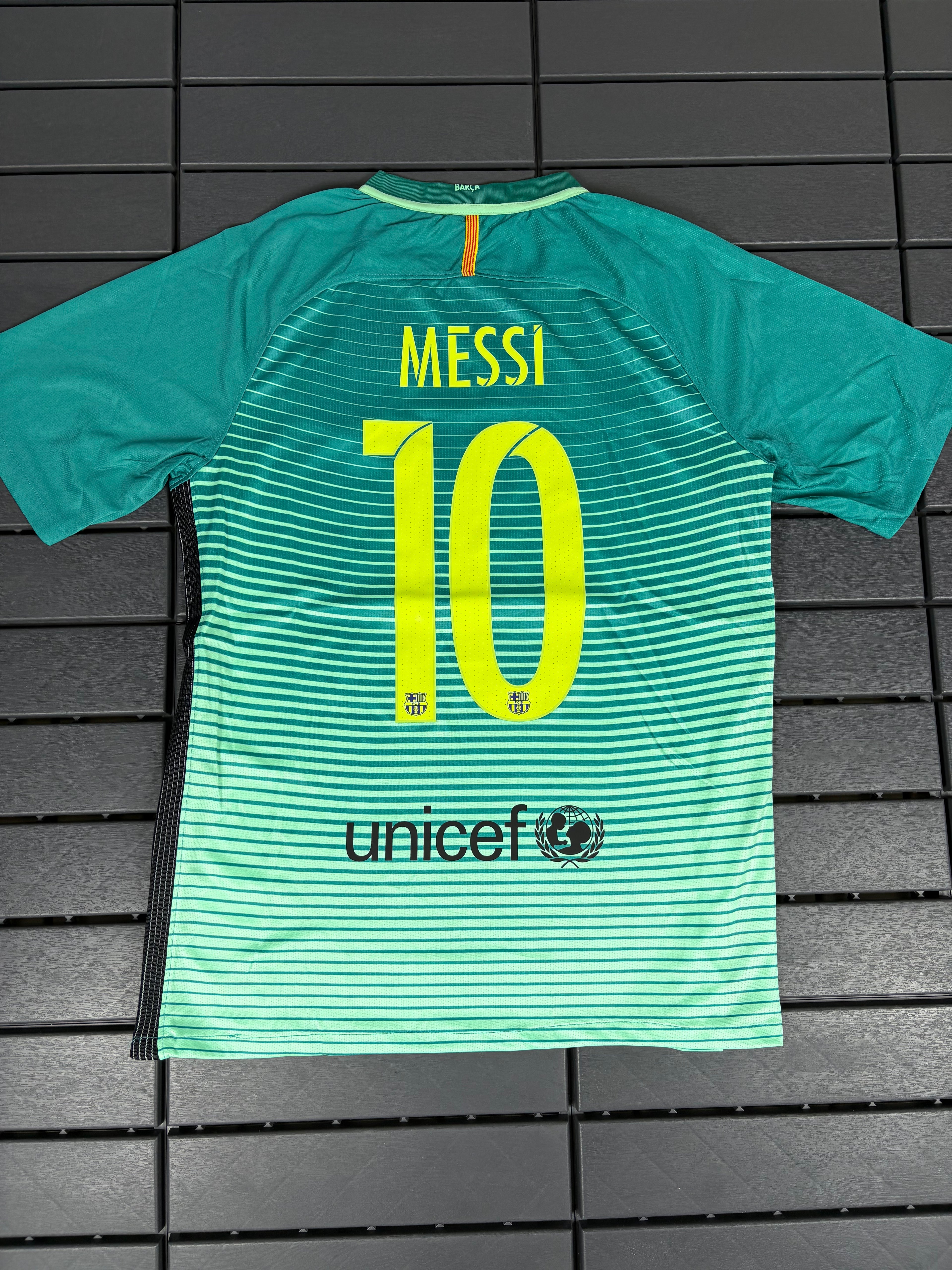 Retro FC Barcelona - Lionel Messi Jersey