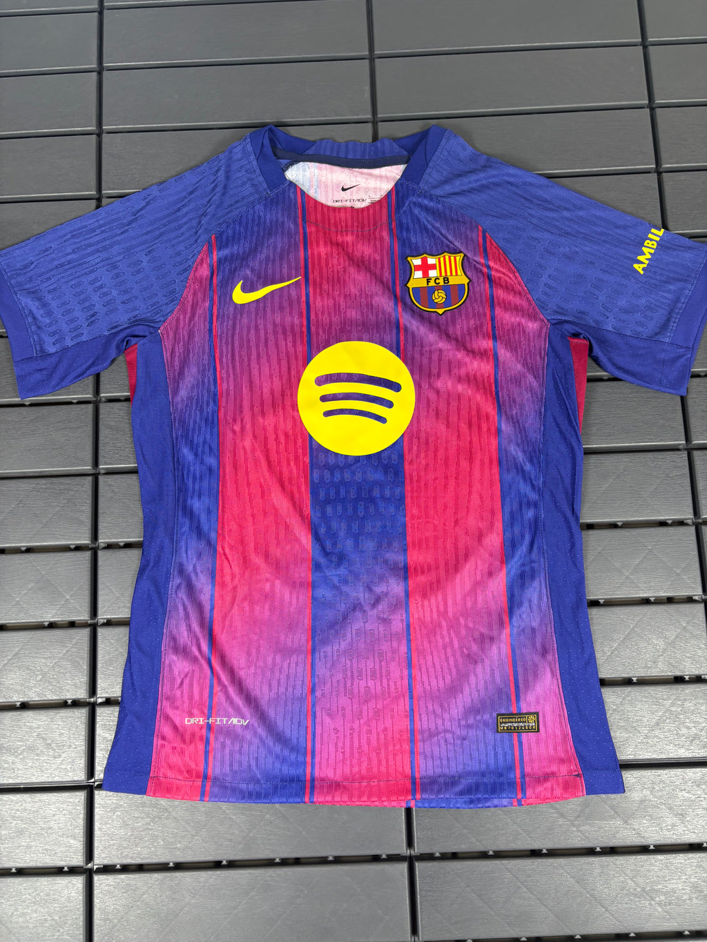 FC Barcelona Home 25/26 - Lamine Yamal Jersey