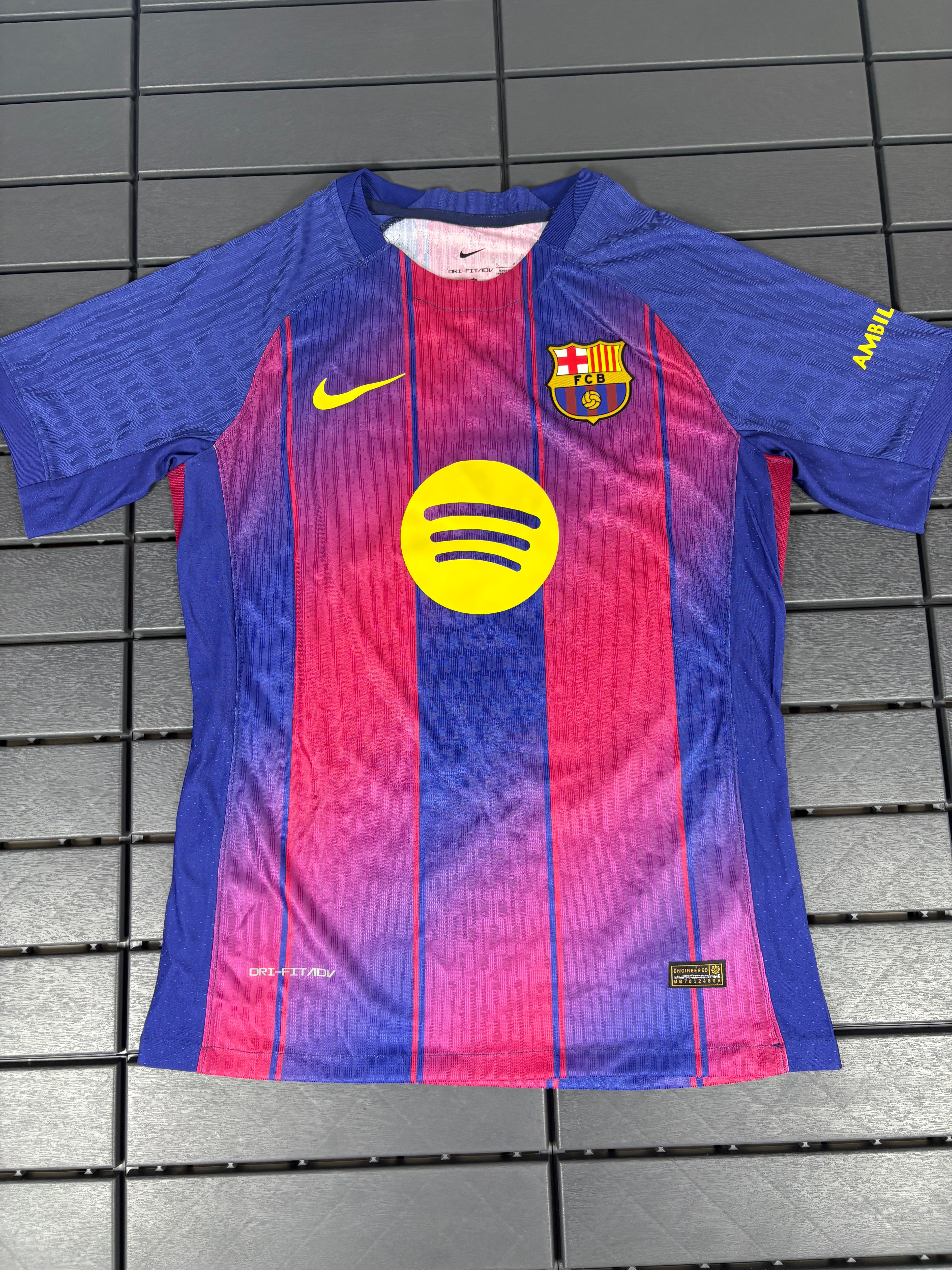 FC Barcelona Home 25/26 - Lamine Yamal Jersey