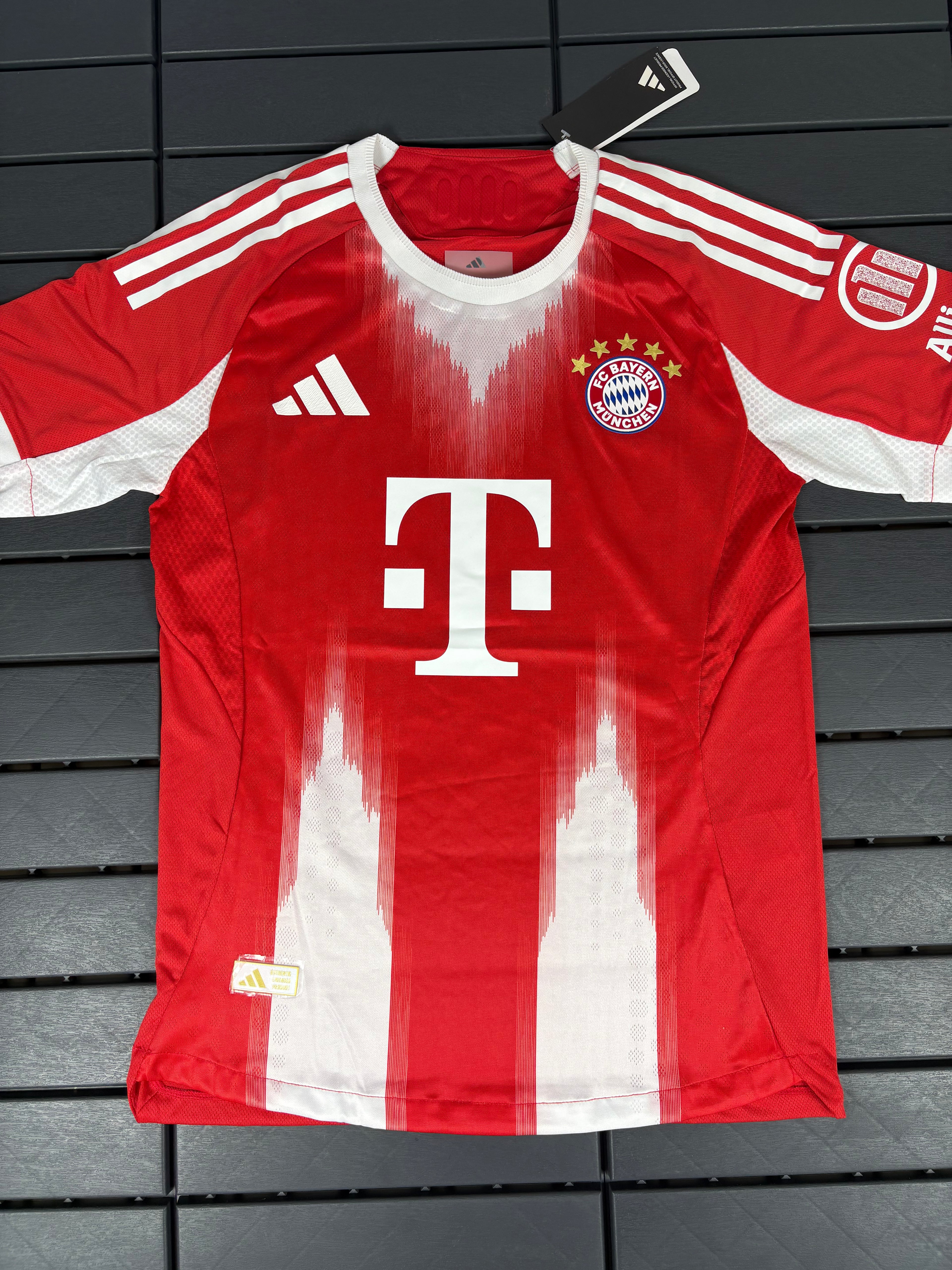 FC Bayern München - Kane Jersey