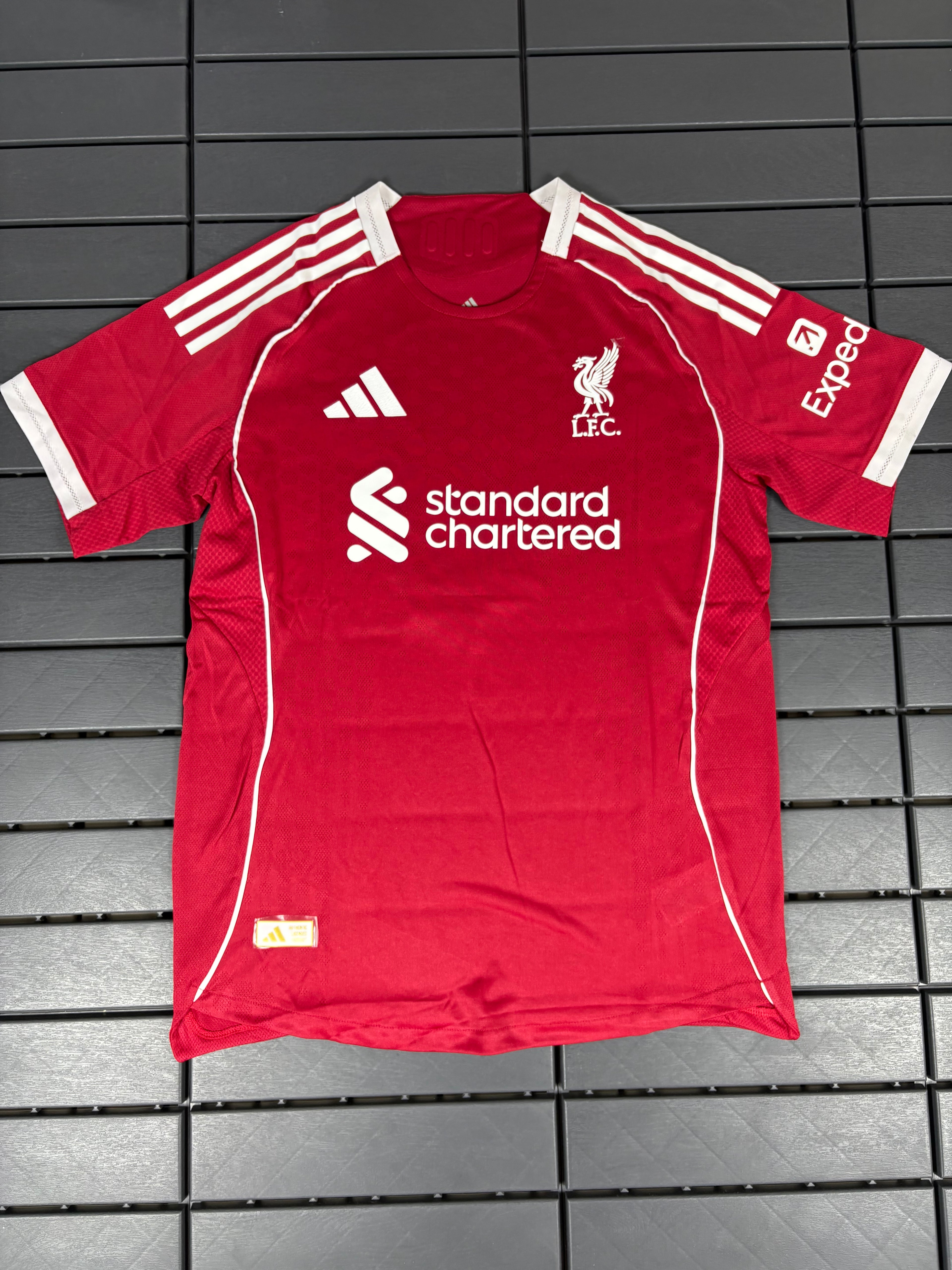 Liverpool FC - Isak Jersey